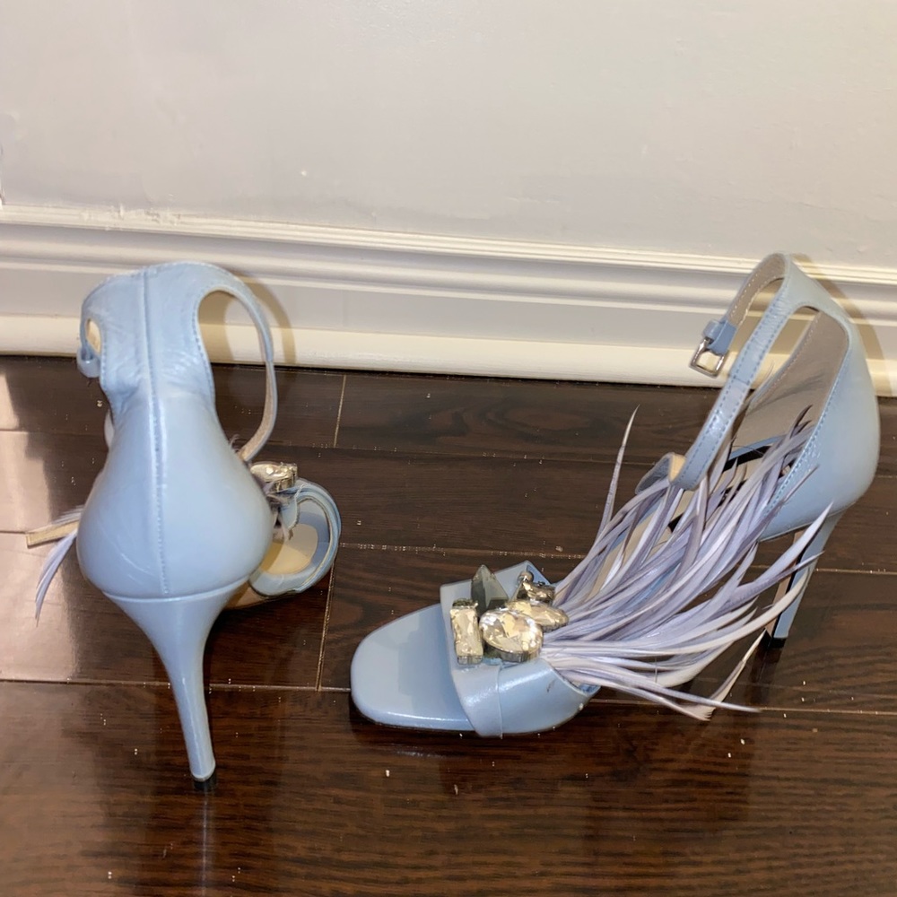 Heels - Picture 4 of 4
